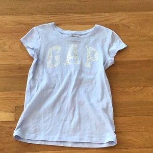 Cute flower gap t shirt